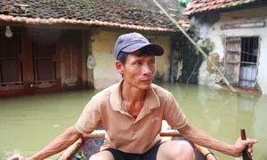 Người dân ven sông Cầu: 'Chưa từng thấy trận lũ nào khủng khiếp đến thế'