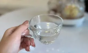 Thời điểm uống nước trong ngày tốt cho thận