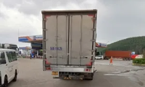 Hai người tử vong sau va chạm xe tải